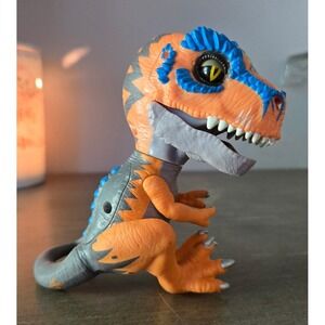 WowWee Fingerlings Untamed Dinosaur Interactive Raptor Action Figure Toy